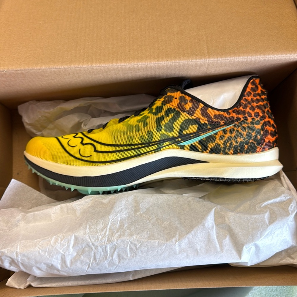 New - Saucony Endorphin Cheetah Mens 11.5